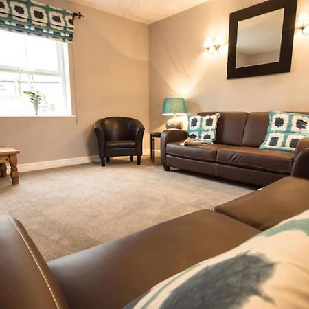 Haddon Cottage - Darwin Lake Holiday Village ماتلوك المظهر الخارجي الصورة