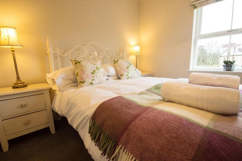 Haddon Cottage - Darwin Lake Holiday Village ماتلوك المظهر الخارجي الصورة