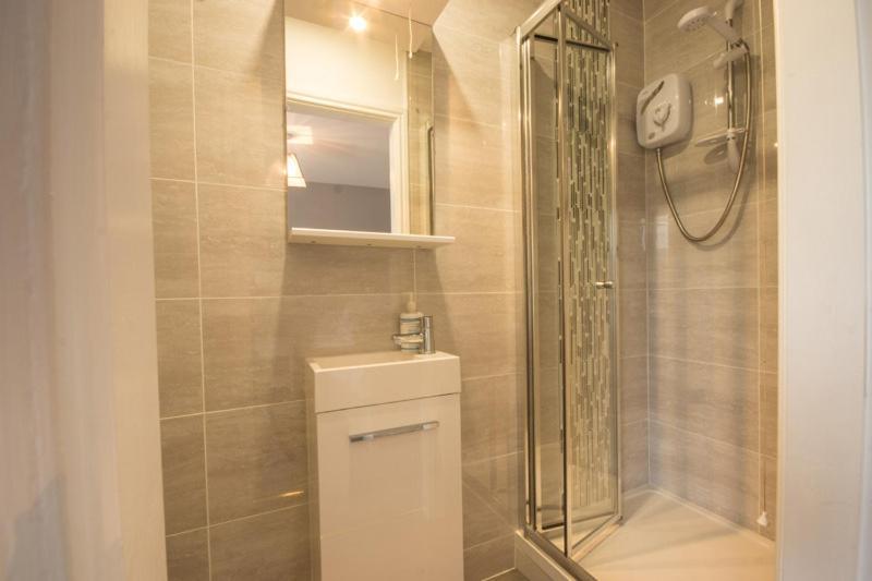 Haddon Cottage - Darwin Lake Holiday Village ماتلوك المظهر الخارجي الصورة